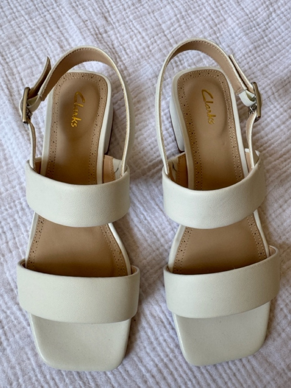 Clarks Seren Leather Strap Sandals